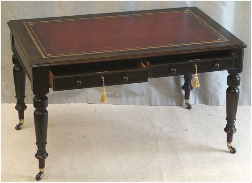 3052 Twin drawers, original working locks with keys